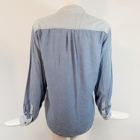Two By Vince Camuto Chambray Button Down Blouse M - Picture 4 of 6